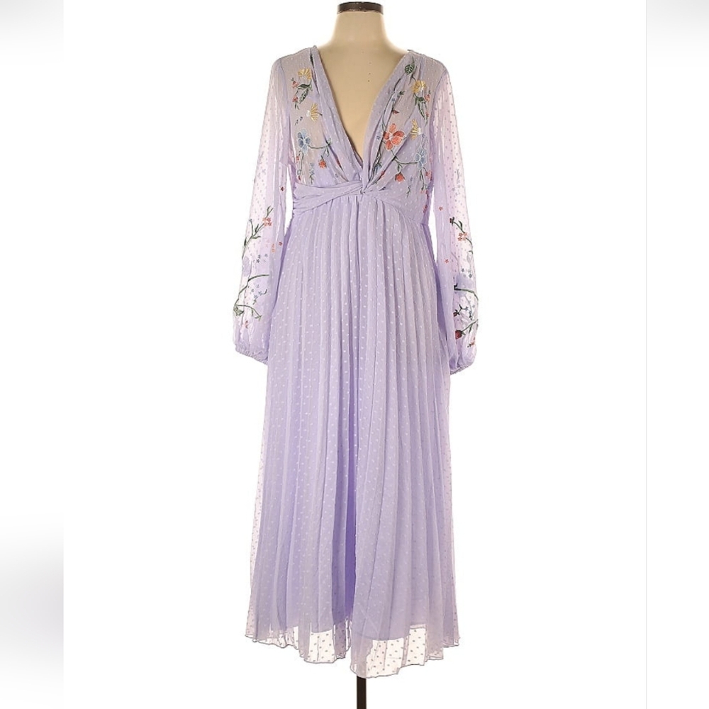 Elegant Lavender Maxi Dress